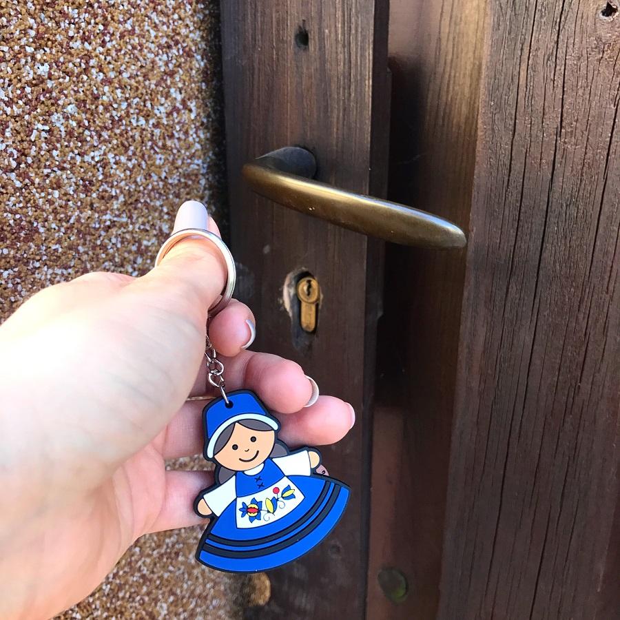 Polish Folk Kashubian Female Flexible Keychain (Kaszubka)