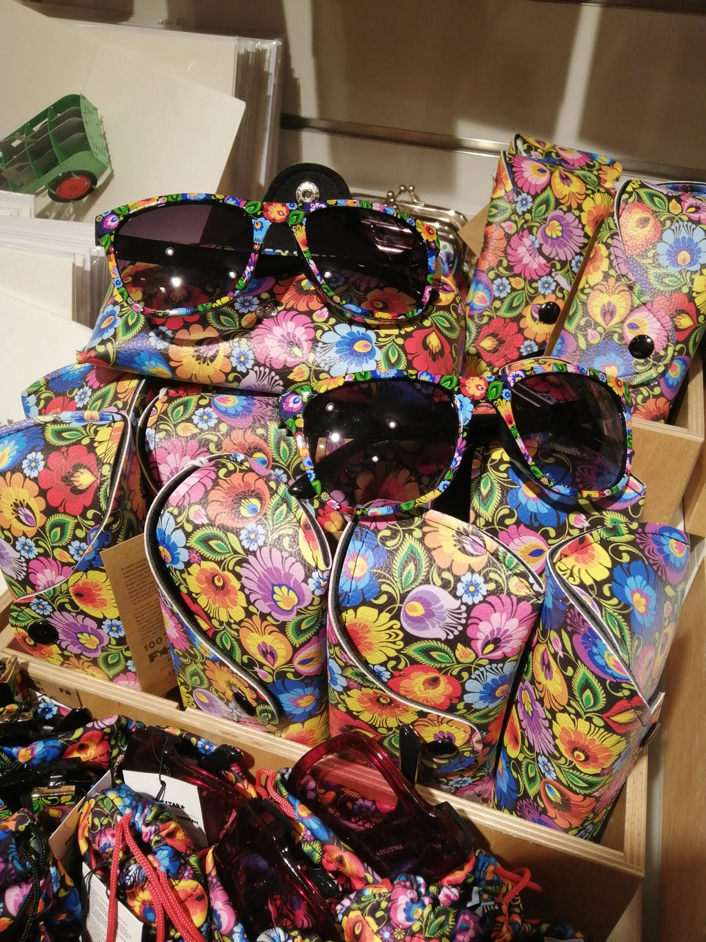 Polish Folk Art Floral Lowicz Black Sunglasses in Case