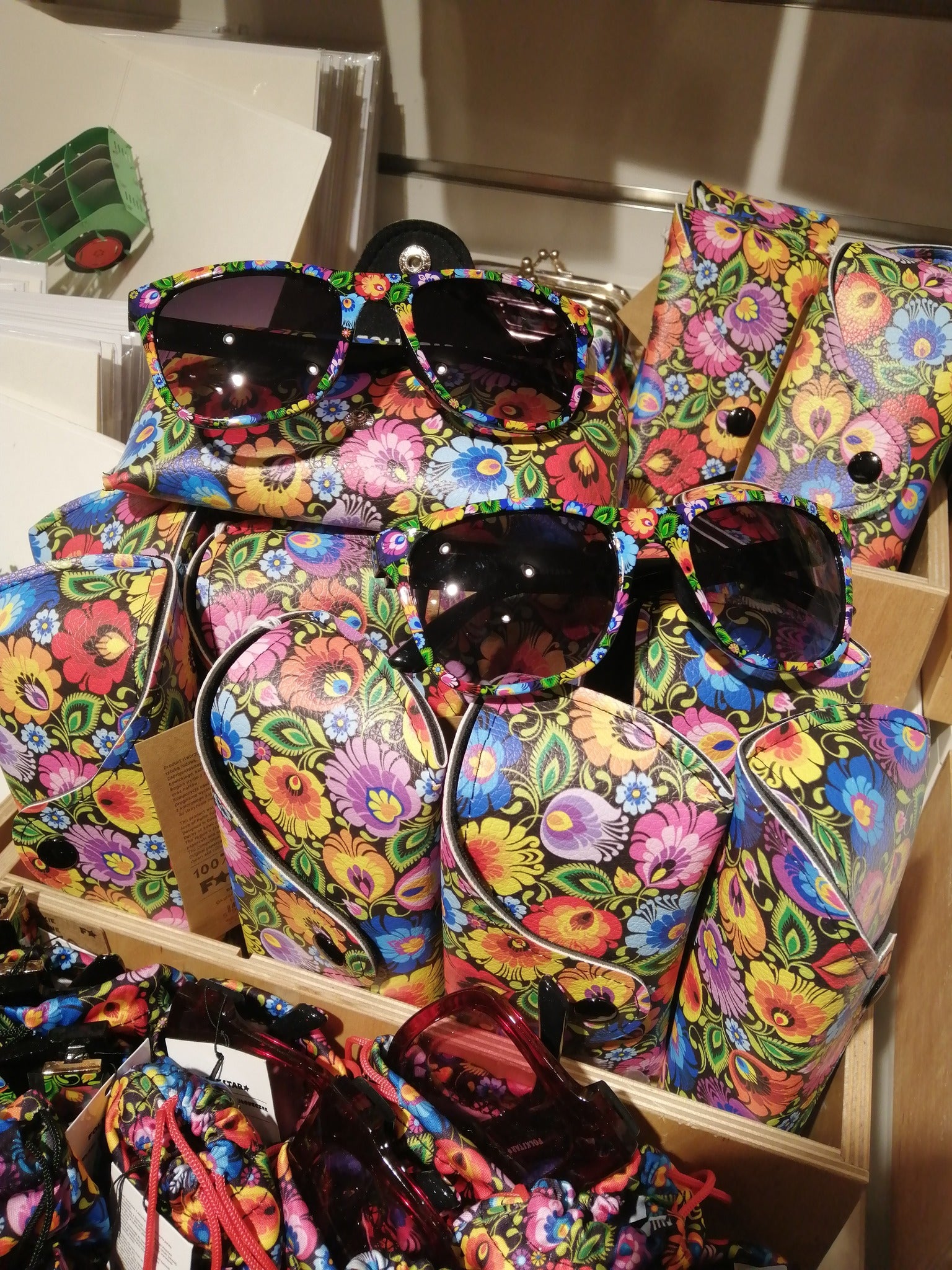 Polish Folk Art Floral Lowicz Black Sunglasses in Case