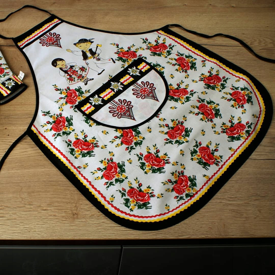 Polish Folk Art Highlander Kitchen Apron (White)