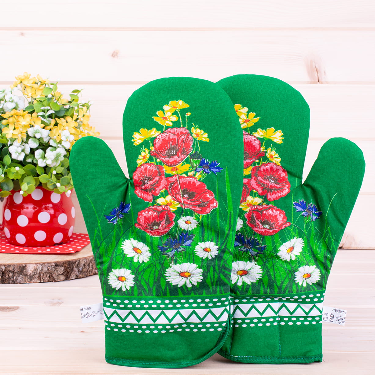 Polish Floral 2 Oven Mitts Poppies Wildflowers (Green)