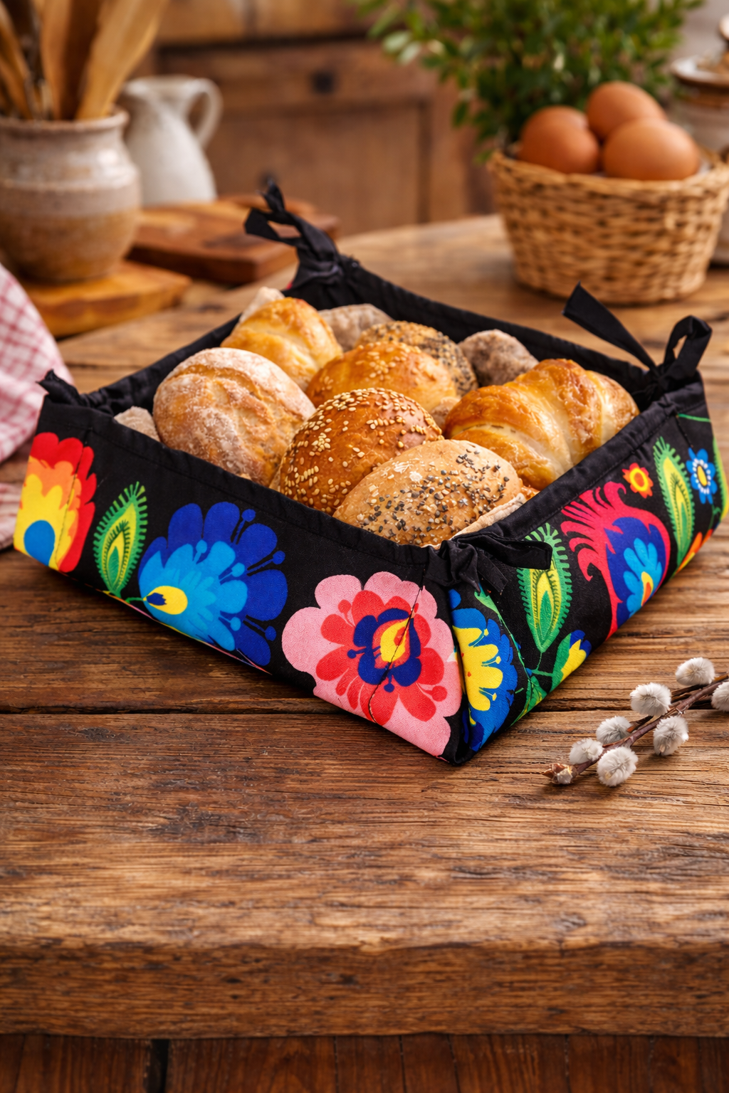 Polish Folk Art Foldable Bread Basket Holder, Lowicz Black