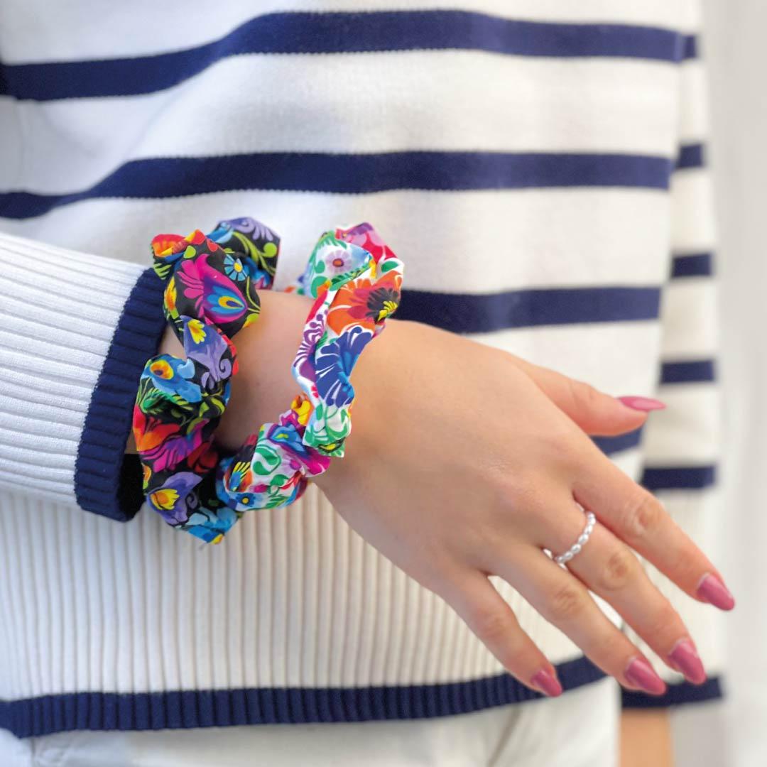 Polish Folk Art Hair Tie Scrunchie (Lowicz White)