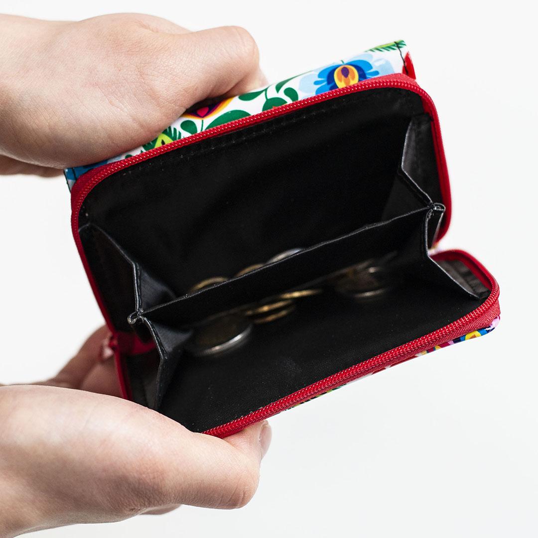 Women's Small Polish Folk Art Compact Bifold Pocket Wallet (Black)