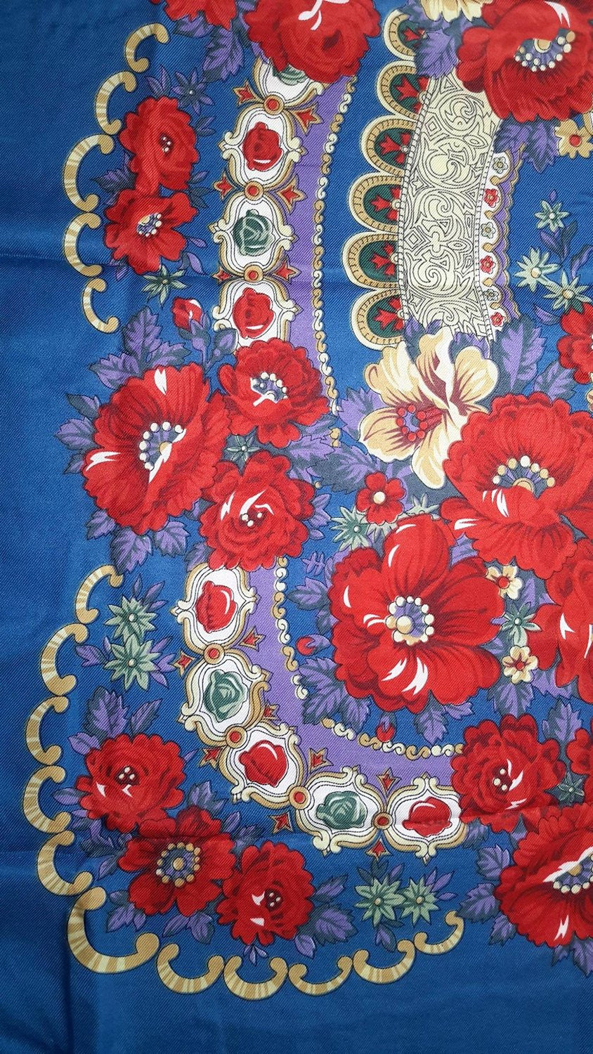 Traditional Polish Ukrainian Folk Shawl with Fringes - Blue - Taste of Poland
 - 2