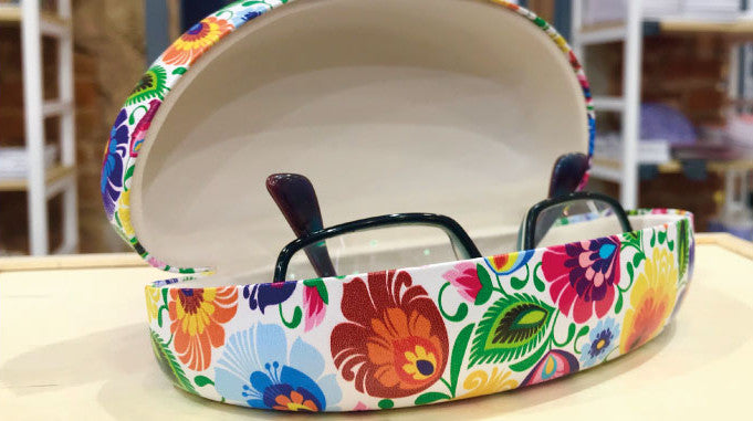 Polish Folk Art Large Hard Clamshell Sunglasses Case, Lowicz White